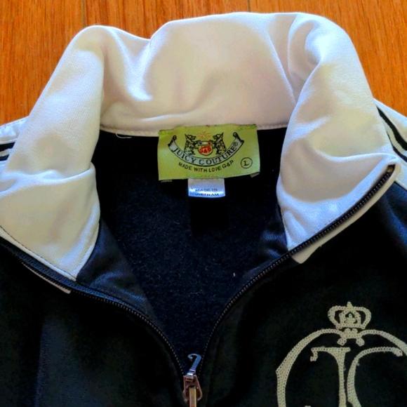 Juicy Couture Vintage Sports Sweater - Picture 5 of 5